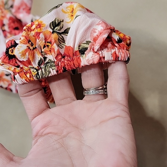 Old Navy Size L "Bed of Flowers" Pink Floral Ruffle Trim Blouse, NEW with Tag - Picture 14 of 16